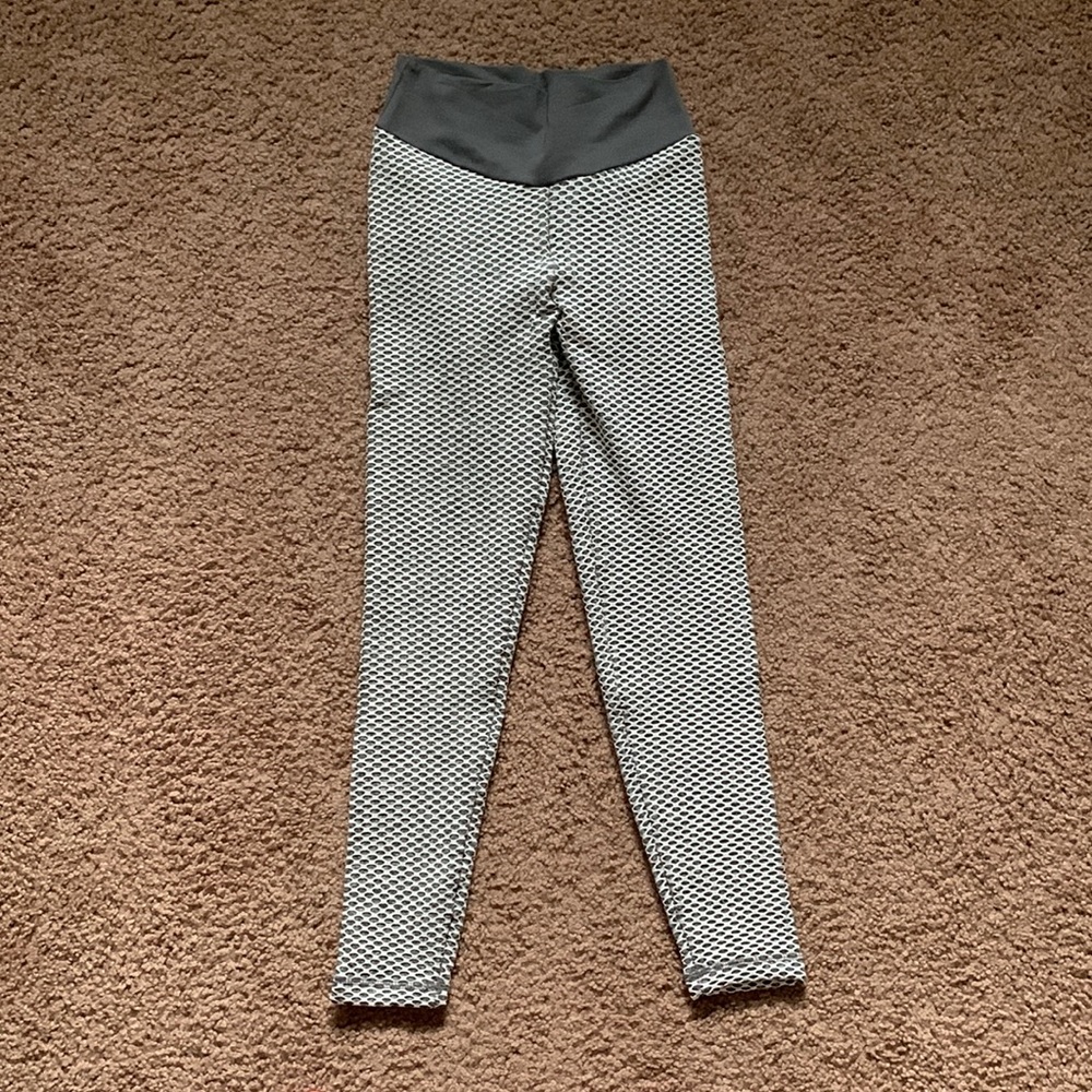 Never worn! Gray fishnet Tik Tok leggings